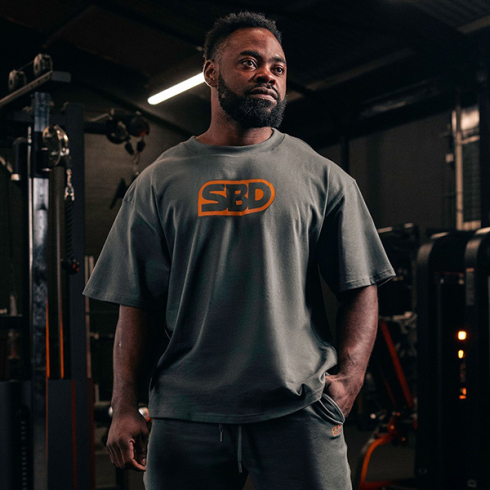 Forge オーバーサイズ Tシャツ